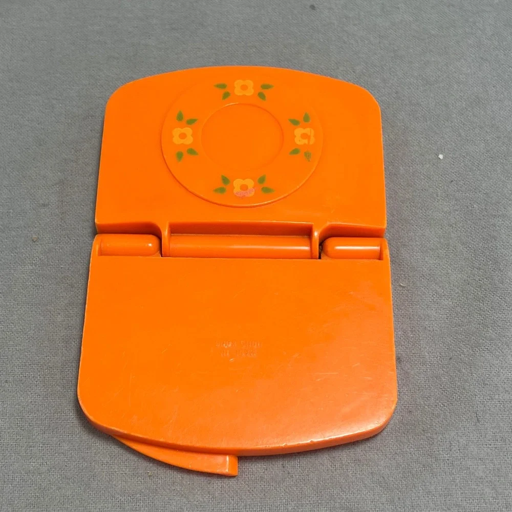 Fisher Price My Pretty Purse #128 Yellow Vintage 1982 Pretend Play Toy Retro